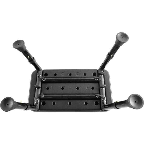 Badkarspall a black plastic chair with four legs