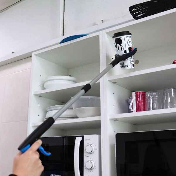 Griptång fällbar Öppen klo på griptång visar en öppning på 8,5 cm.