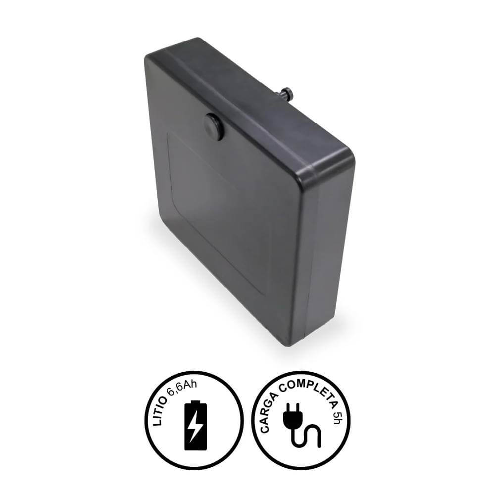 Batteri till elektrisk rullstol K10076, löstagbart litiumbatteri med 6,6 Ah kapacitet och svart kapsling.