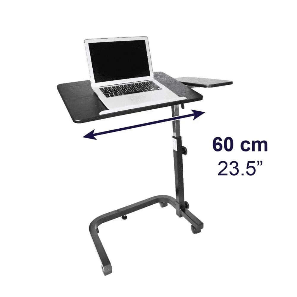 Multifunktionellt bord på hjul med justerbar höjd, 60 cm brett och laptop på bordsskivan.