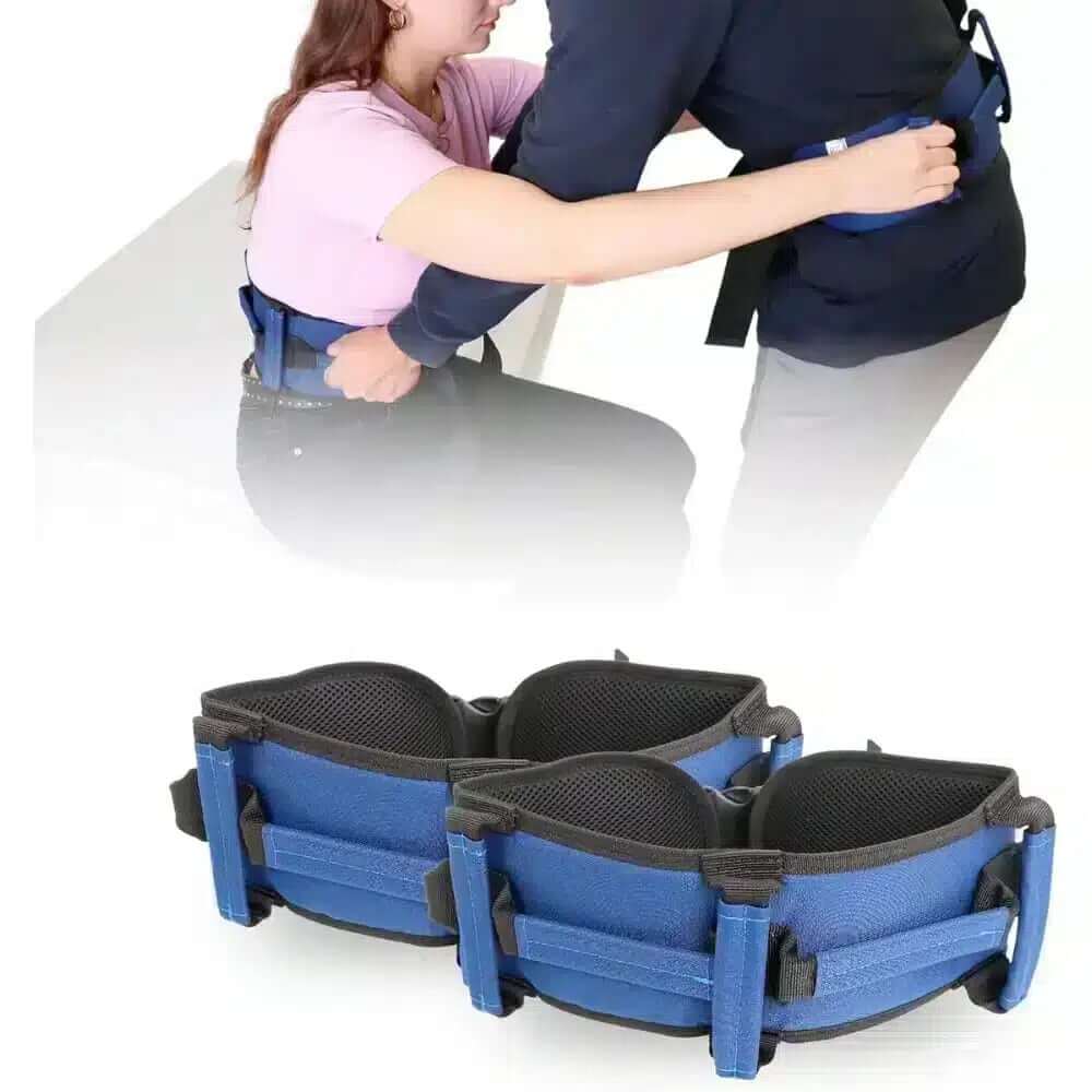 Förflyttningsbälte med handtag 2 i ett pack, visande en person som använder bältet för att assistera en annan person.