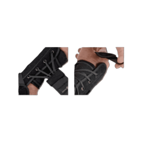 Handledsortos med snörning – justerbar passform Två bilder av handledsortos i svart med snörning och justerbara remmar.