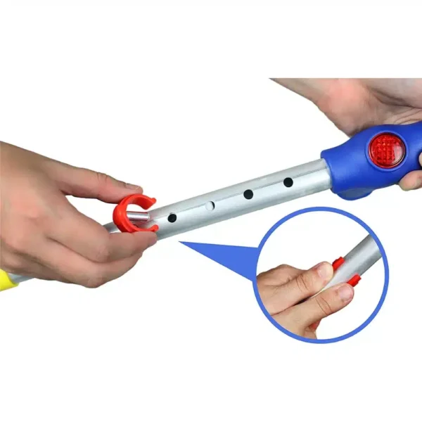 Height adjustment of children's crutch with clear button function
