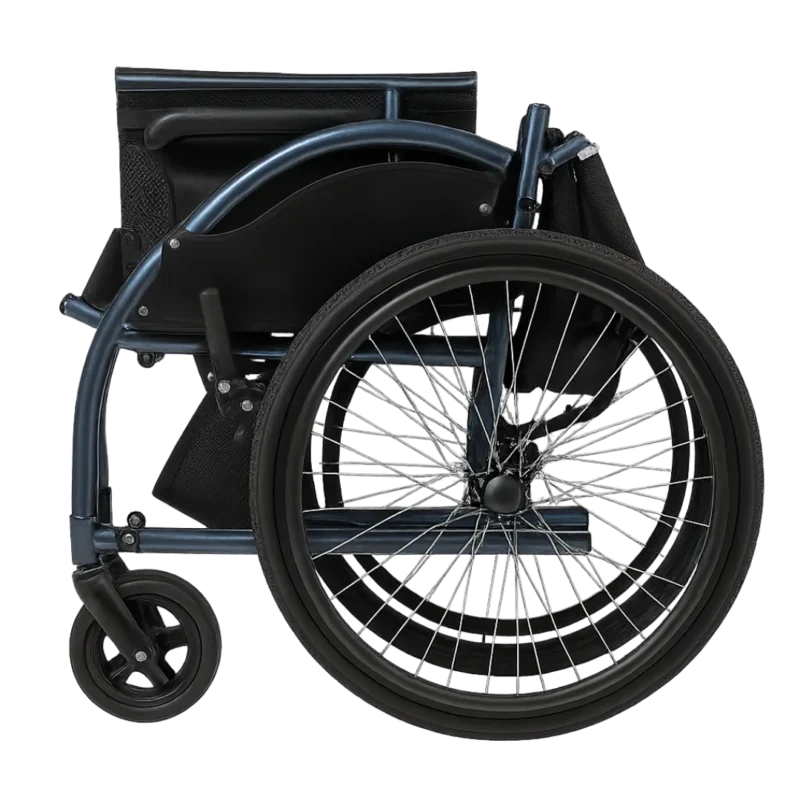 Hopfälld aluminiumrullstol Lättvikt och fällbar rullstol i aluminium 2237 hopfälld