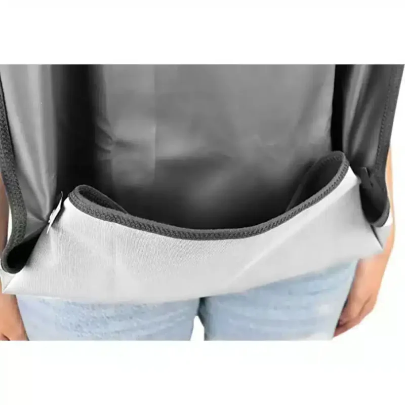 Knäppbar spillficka för ökat skydd Haklappens spillficka uppvikt och knäppt