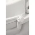 Närbild av sidofäste på toalettförhöjare med Lock 10 cm