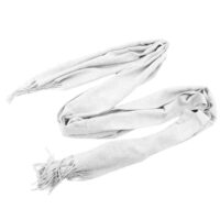 Klassisk Värmande Halsduk. a white scarf with fringes