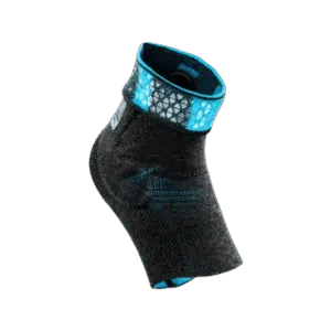 Formfit Pro Ankle fotledsstöd med ventilerande CoolVent-parti och anatomisk design.