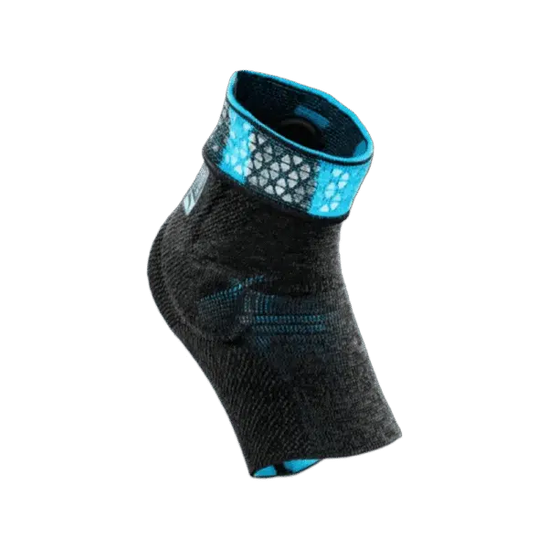 Formfit Pro Ankle fotledsstöd med ventilerande CoolVent-parti och anatomisk design.