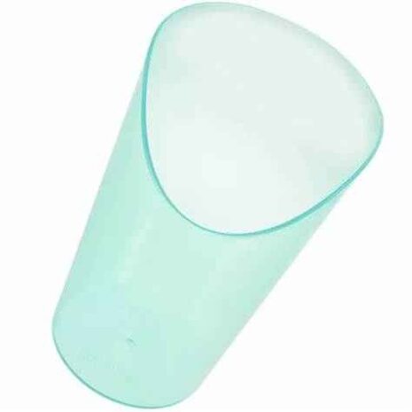 blob-4-25.jpg a clear plastic cup on a white background