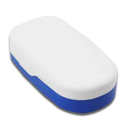 Tablettdelare a blue and white rectangular object