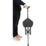 Justerbar käpp med sits i kolfiber Person håller i justerbar käpp med sits i kolfiber i uppfällt läge