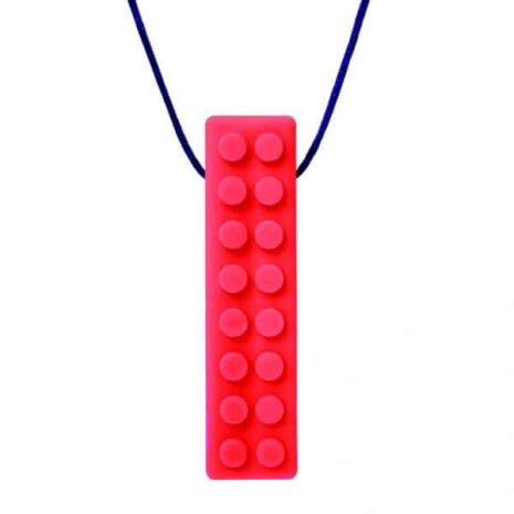 kauwketting-zacht-59253470.jpg a red necklace with a blue string