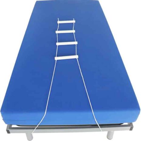 blob-1-72.jpg Sängband a blue mattress with a ladder attached to it