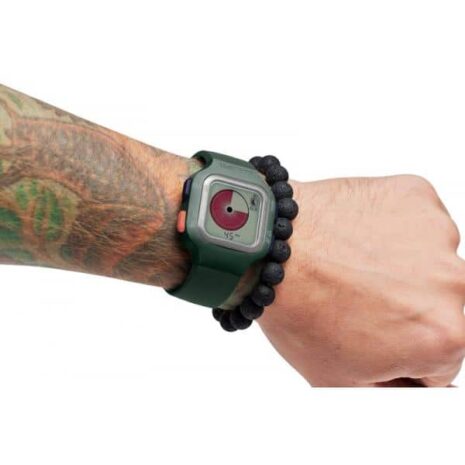 time-timer-horloge-senior-25221471-7.jpg a wrist with a wrist watch