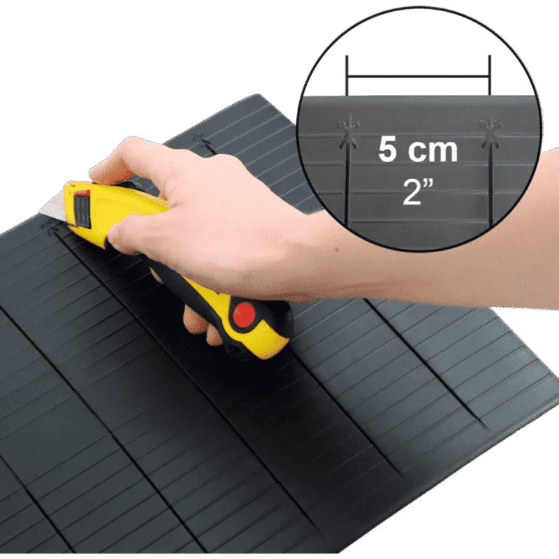 tmxhg48e_batcheditor_fotor.png a hand holding a yellow cutter