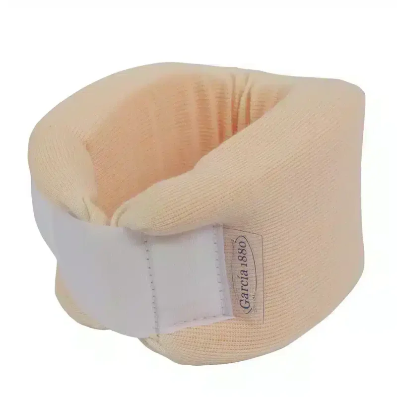 Beige halskrage mjuk skum 59×9 cm med kardborre – närbild framifrån