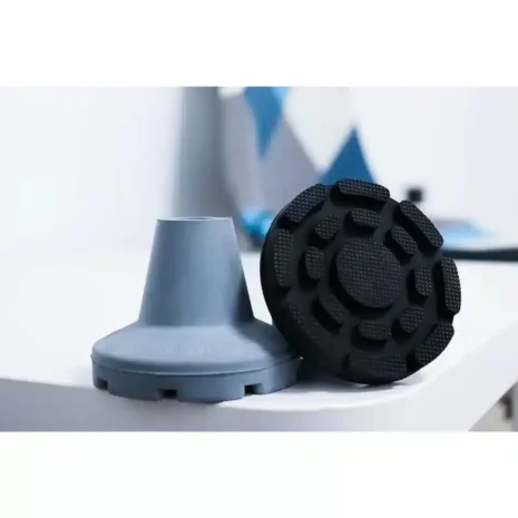 Gummidopp med greppmönster Undersida av kryckdopp KMINA i svart och grå färg