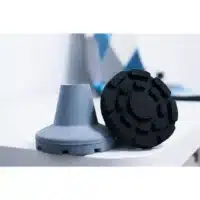 Rubber dip shoe for crutches in everyday environments