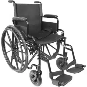 Hopfällbar manuell rullstol sitsmått 43 cm med svart sits, robust stålram och fällbara fotstöd