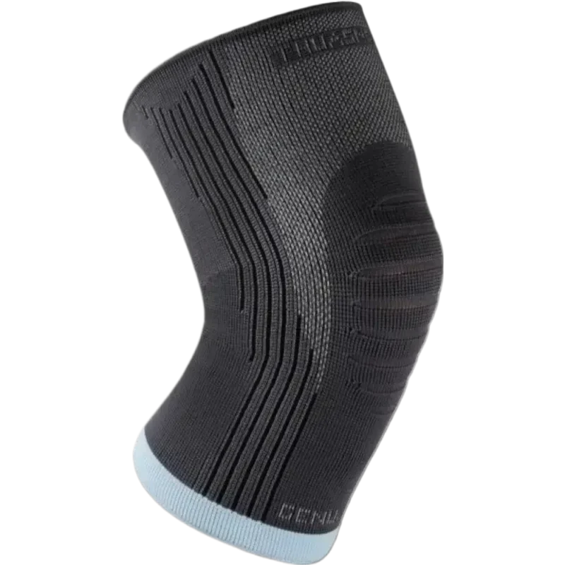 GenuAction Knästöd 6 visas från sidan för att framhäva dess anatomiska design och material.