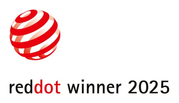 Rullstol PRO vit Red Dot Design Award 2025 utmärkelse symbol Rullstol PRO vit Red Dot Design Award 2025 utmärkelse symbol