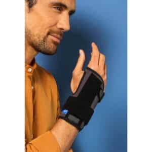 Dynastab Dual handledsortos storlek 1 användning framifrån